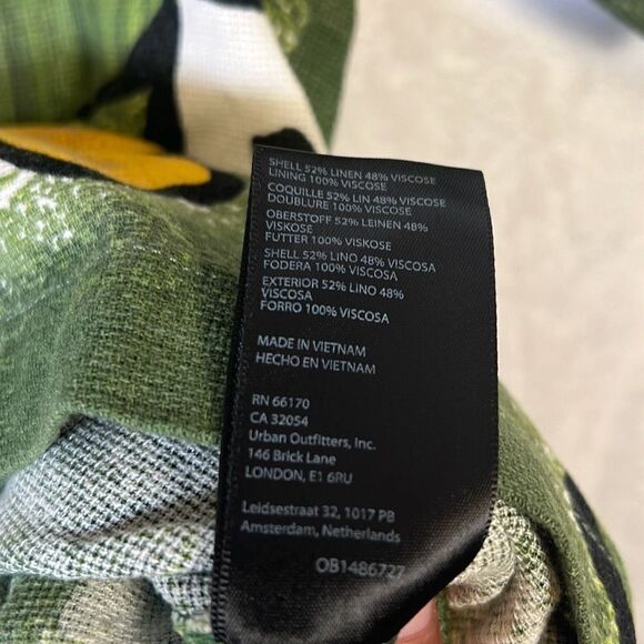 Urban outfitters Dylan Linen Souvenir Button-Down Shirt-NWT- Women Small - Picture 5 of 7